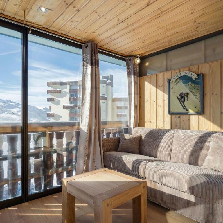Ski in and out Bright Alpine Flat with Mountain view - Apartment - 6
