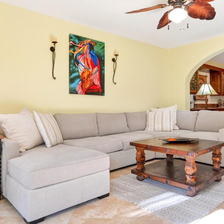 Marina Sol Luxury 2BR Condo Walk to Beach & Marina - Apartamento de 2 dormitorios con terraza - 3