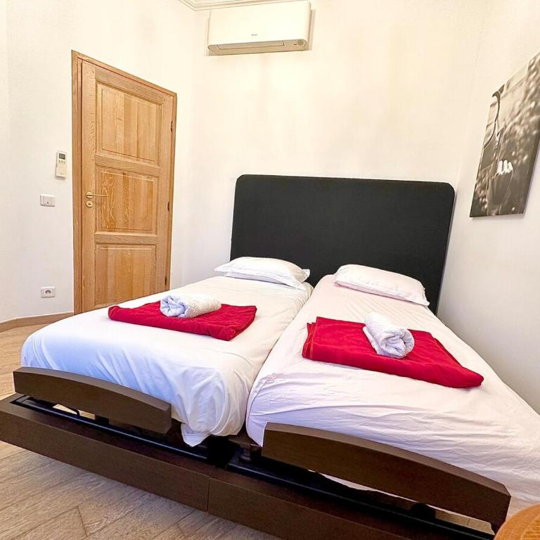 3 pièces 100m2 balcon centre juan 2 pas des plages - Appartement - 15