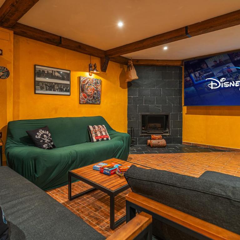 Casa familiar junto al lago con zona de juegos, cine y BBQ - Casa de 4 dormitorios - 28