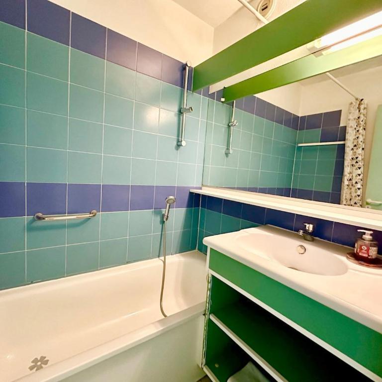Appartement 1 chambre Vue mer piscine parking - Appartement - 12