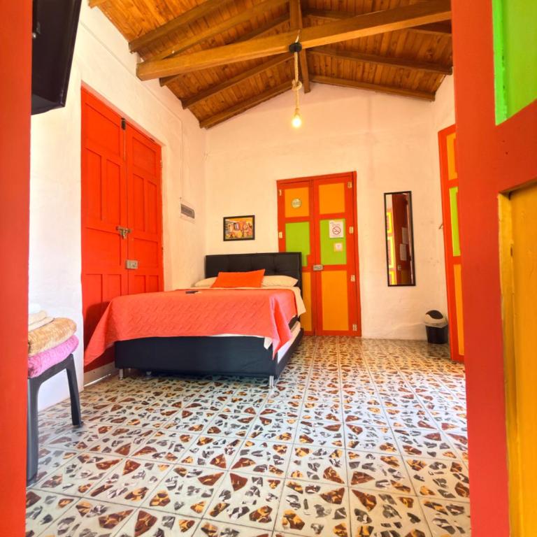 Casa Nohelia - Habitación Familiar con baño privado - 12
