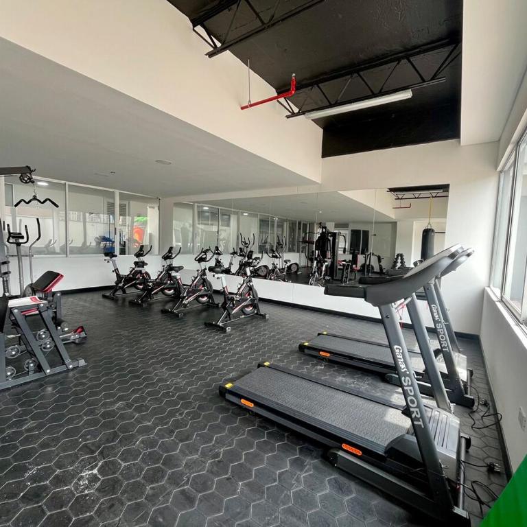 Cozy Sabaneta stay with amazing views,Pool,Gym - Apartamento de 1 dormitorio con vistas a la ciudad - 26