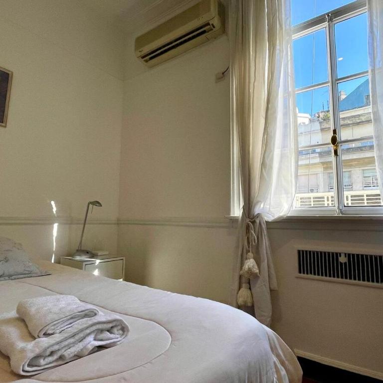 View of the Obelisco! Birthplace of Tango, Wine and Polo - Apartamento de 1 dormitorio - 2