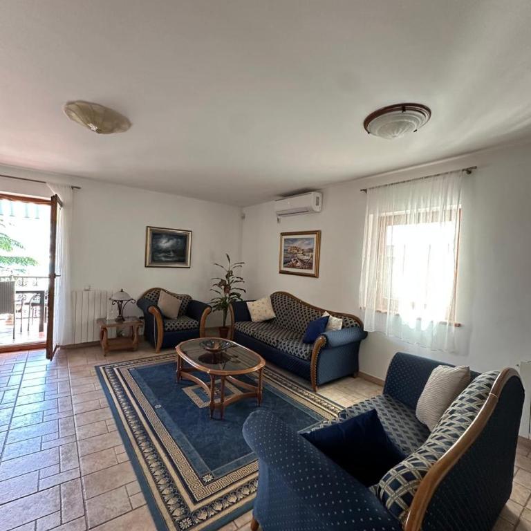 Meridian Hotel - Apartman s 3 Spavaće Sobe, Terasom i Pogledom na More - 18