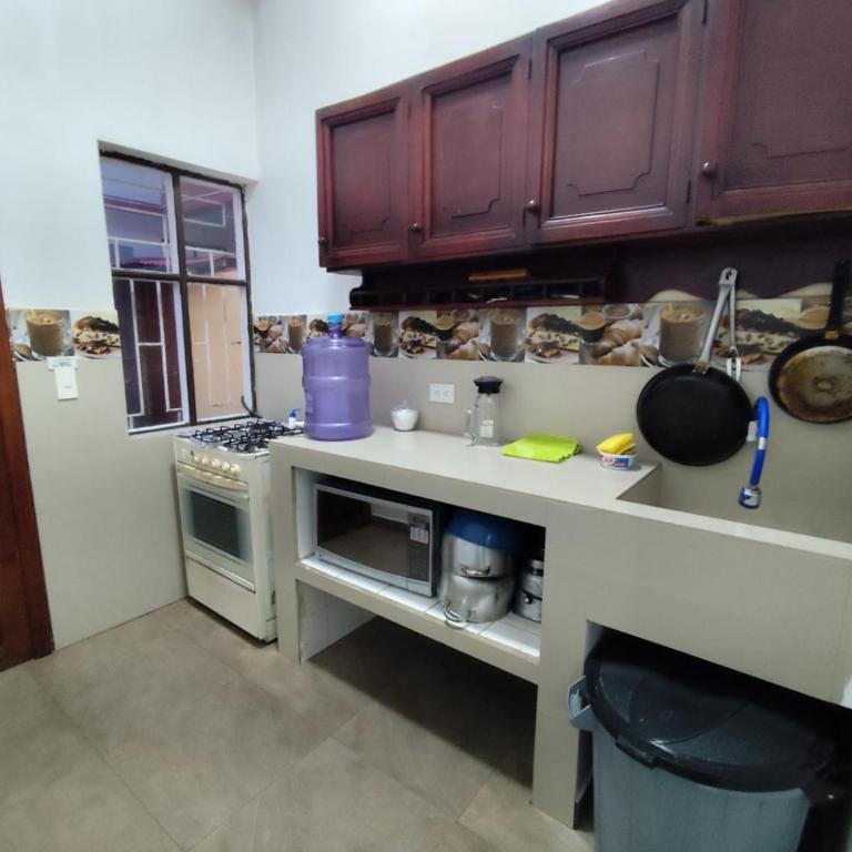 Casa Manaba - Four-Bedroom House - 11