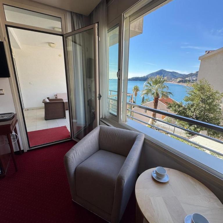 Meridian Hotel - Porodična Soba sa Terasom i Pogledom na More - 17