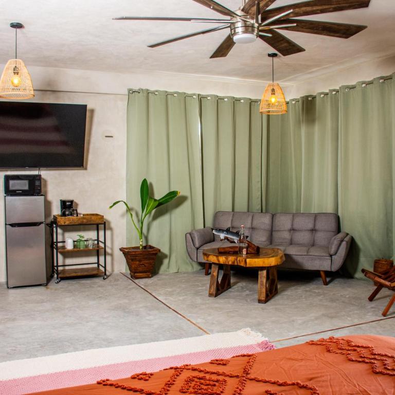 La Familia Casa and Suites - Deluxe Suite - 2