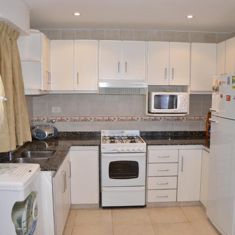 Picun Cuyen - Three-Bedroom Townhouse - 54
