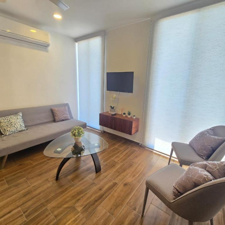 hermoso departamento totalmente equipado ,céntrico, aberca, elevador , estacionamiento privado - Two-Bedroom Apartment with Balcony - 11