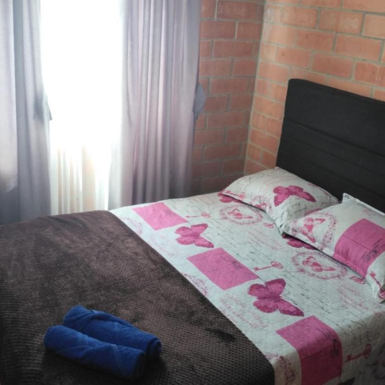Apartamento paipa hospedaje completo - Three-Bedroom Apartment - 8
