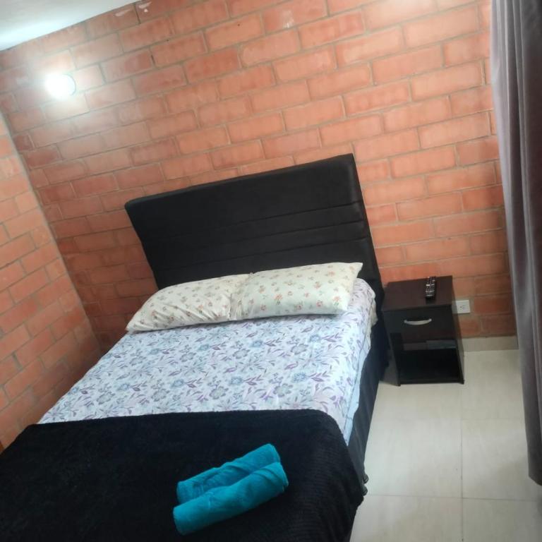 Apartamento paipa hospedaje completo - Three-Bedroom Apartment - 9