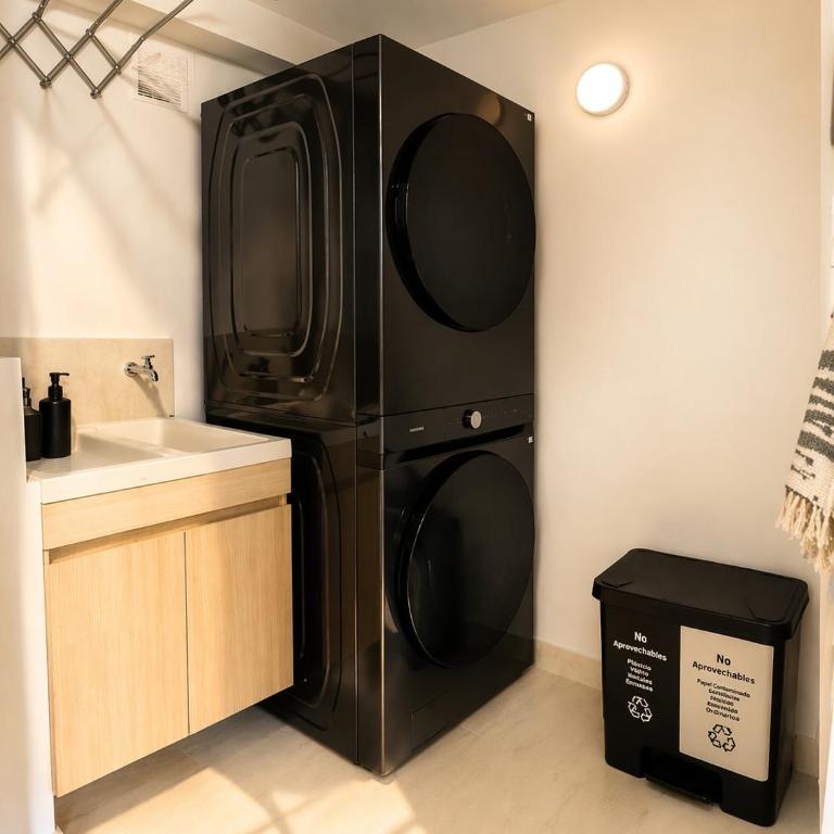 Cartagena Inawa Condo - Sleeps 6 - 7 min Walking from beach - Family Two-Bedroom Apartment with View - 5