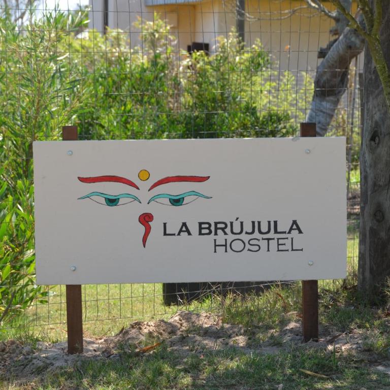 La Brújula Hostel - Bed in 4-Bed Dormitory Room - 9