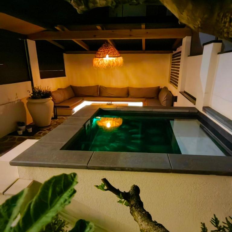 Garden Relax Bungalow "Deluxe Hotel Rooms, Pool, Parking" - Bungalov sa 1 Spavaćom Sobom - 37