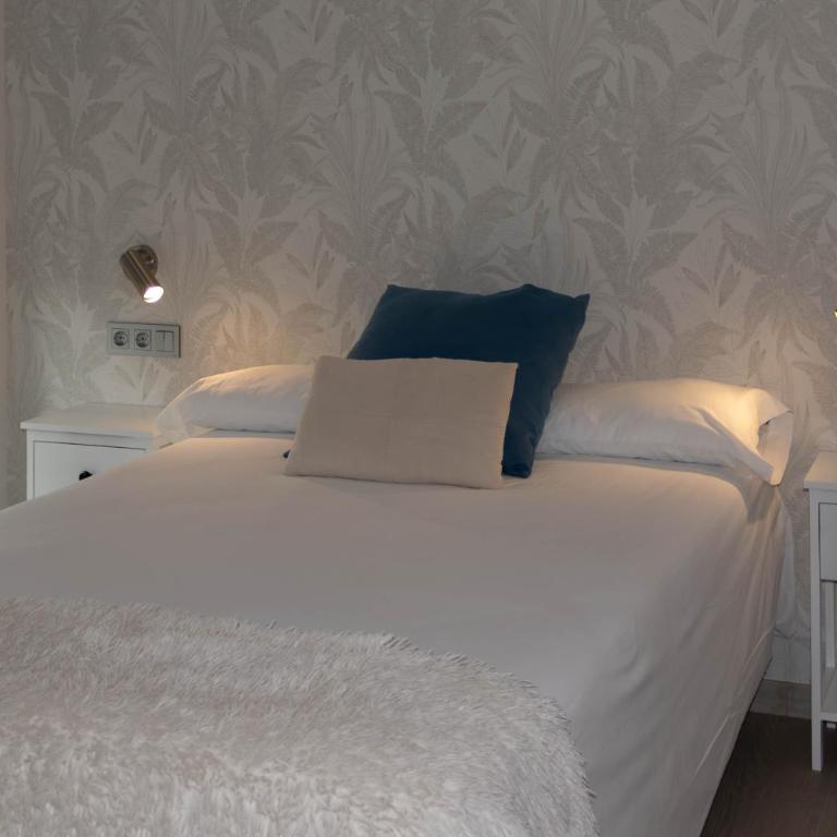 Hotel O'Pazo - Habitación Doble con balcón - 7