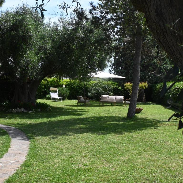 VILLA AZALEE - Numana, meraviglioso trilocale con 500mq di giardino - Appartamento con 1 Camera da Letto - 45