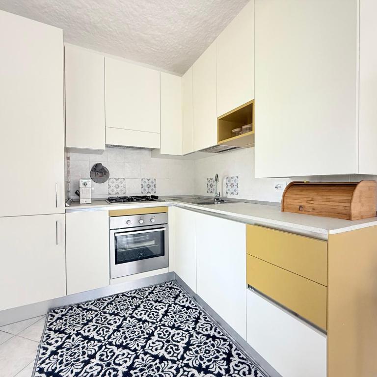 VILLA AZALEE - Numana, meraviglioso trilocale con 500mq di giardino - Appartamento con 1 Camera da Letto - 4