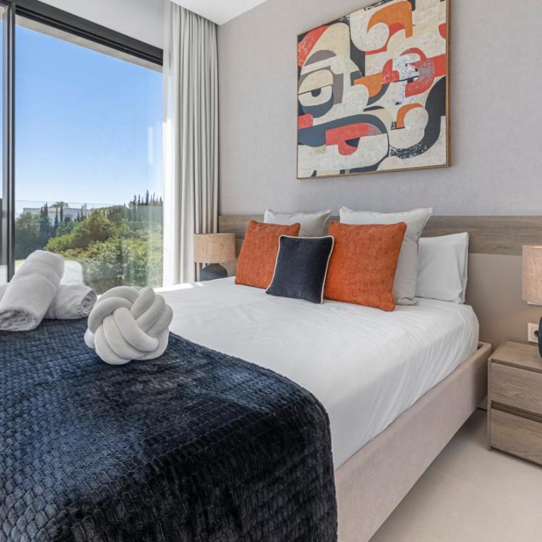 VACATION MARBELLA I Villa Glamour, Brand-New 4BR, Private Infinity Pool, Open Air Cinema, Sea View, Gated Security, Minutes to Golden Mile, - Villa Superior - 38