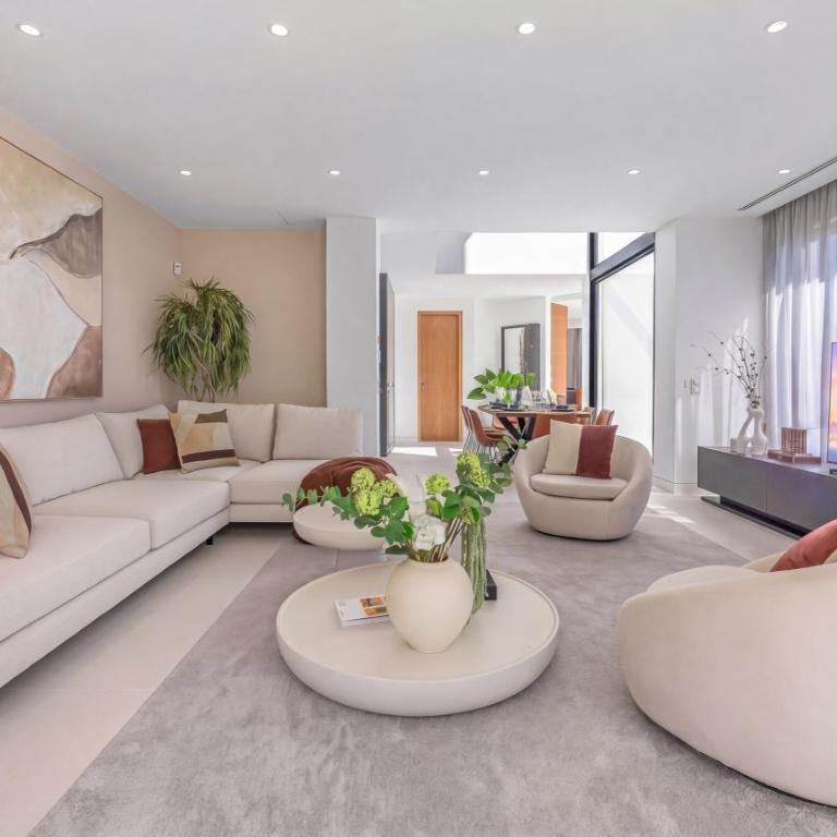 VACATION MARBELLA I Villa Glamour, Brand-New 4BR, Private Infinity Pool, Open Air Cinema, Sea View, Gated Security, Minutes to Golden Mile, - Villa Superior - 22