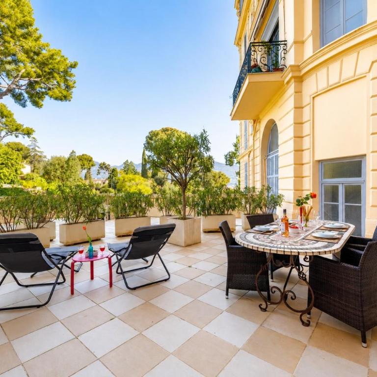 Luxury Historic Suite with Private Beach, Pool & Tennis near Monaco - Appartement 2 Chambres - 1