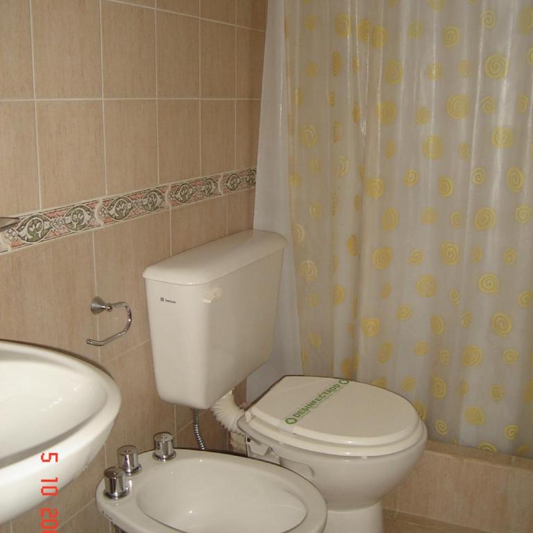 Apolo Hotel - Basic Triple Room - 2