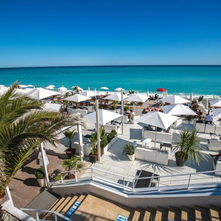 One minute from Beach - 2 Bedrooms - Tramway - Air conditioning - Wi-Fi - Fully equipped kitchen - Appartement 2 Chambres - 10