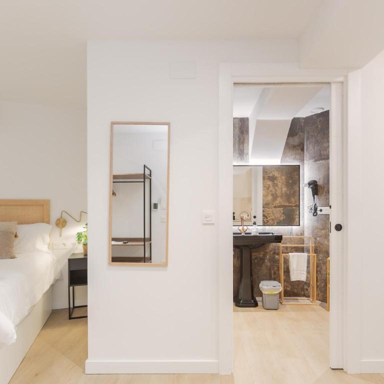 Pension Txapitela - Habitación Doble Deluxe con cama supletoria - 20