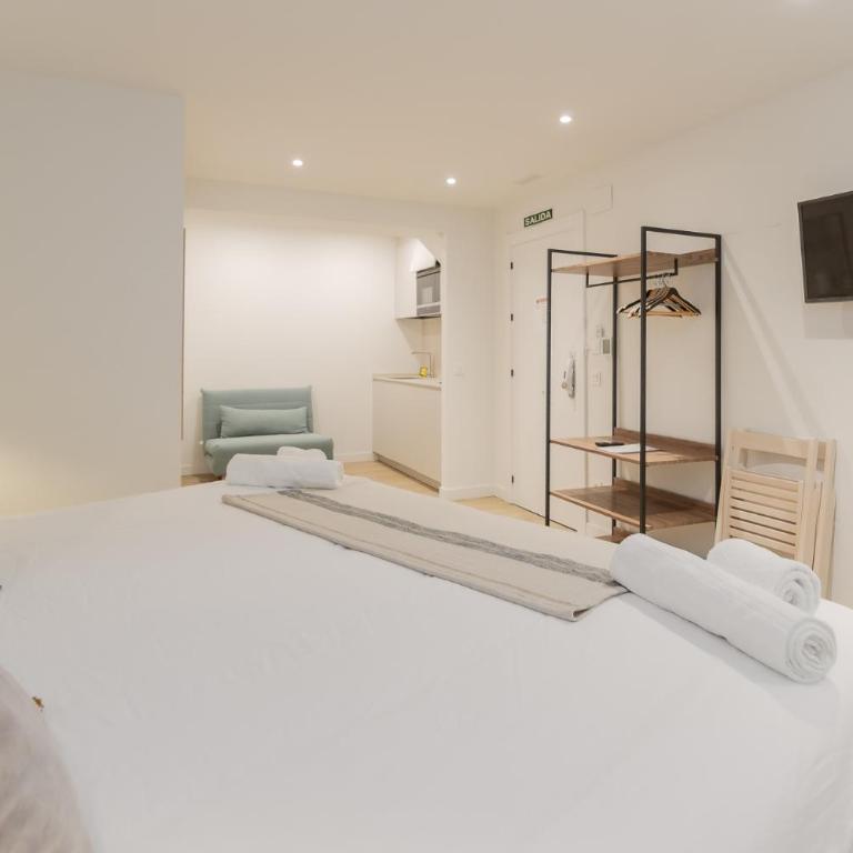 Pension Txapitela - Habitación Doble Deluxe con cama supletoria - 15