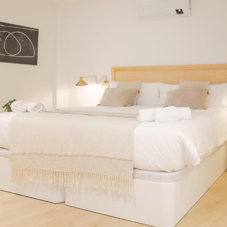 Pension Txapitela - Habitación Doble Deluxe con cama supletoria - 17