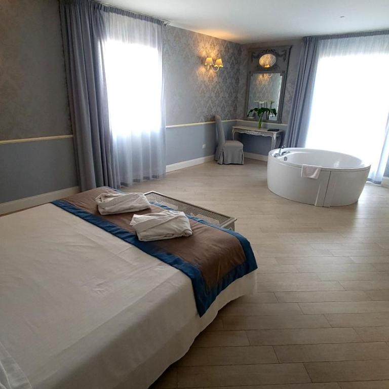 Marina Holiday Hotel & Spa - Camera Matrimoniale Deluxe - 5