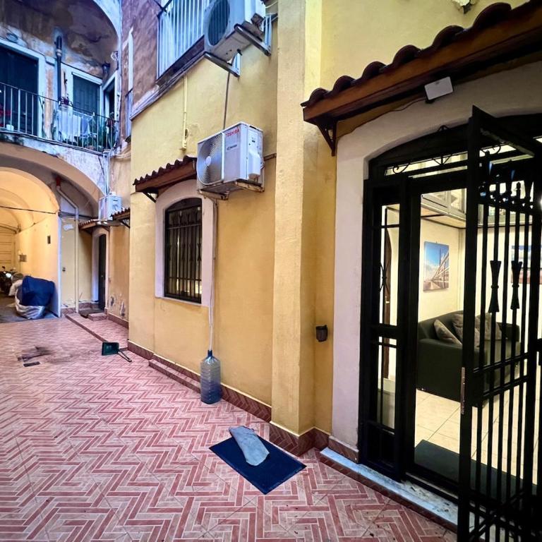 Independent Apartment Catania Center-Casieta- - Two-Bedroom House - 8