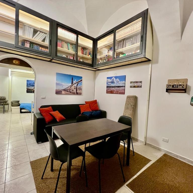 Independent Apartment Catania Center-Casieta- - Two-Bedroom House - 15