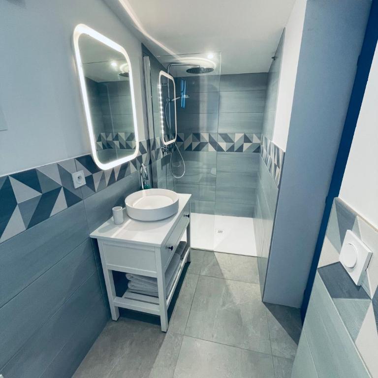 Aigues Marines - Chambre Double - Vue sur Piscine - 3