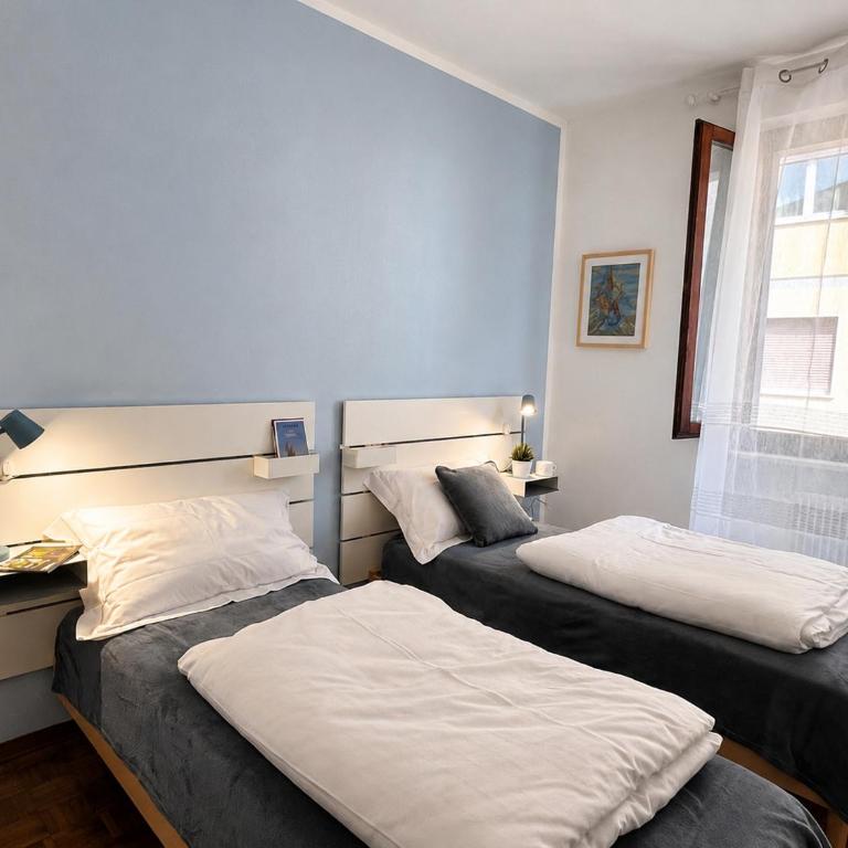 Azzurra Beths House - Appartamento con 2 Camere da Letto e Vista Acqua - 17