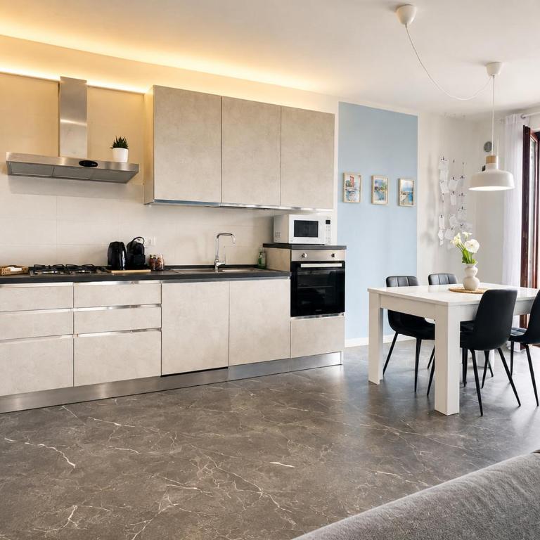 Azzurra Beths House - Appartamento con 2 Camere da Letto e Vista Acqua - 6