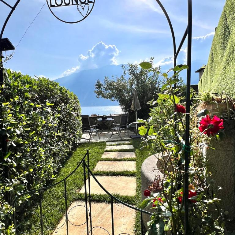 Premium Unique Lakeside view 90 m2 IlRusticodiB Apartment with private garden - Two-Bedroom Apartment - 2