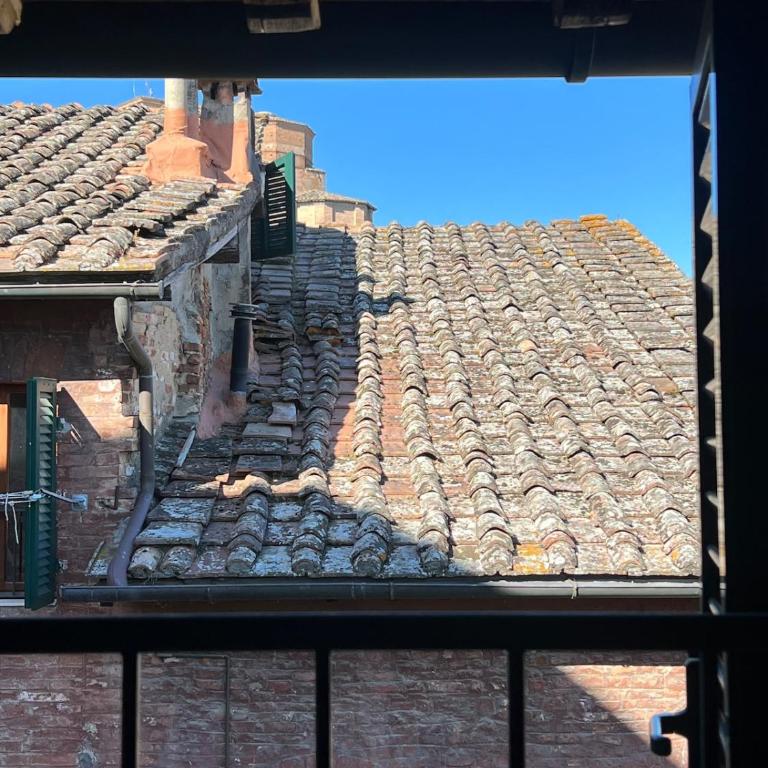 Luxury Apartment in the Historic Centre of Siena - Three-Bedroom Apartment - 14