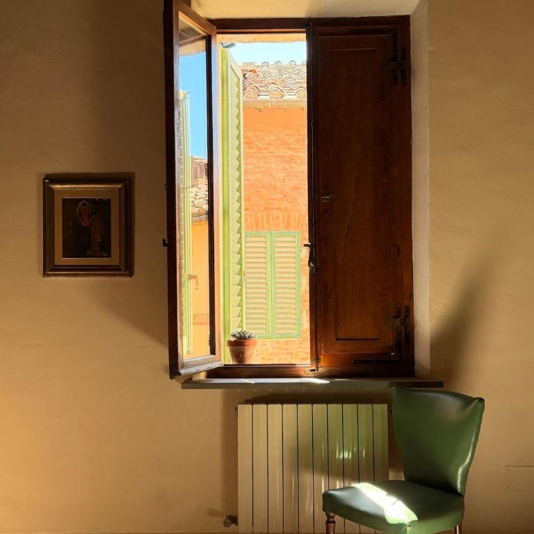 Luxury Apartment in the Historic Centre of Siena - Three-Bedroom Apartment - 19