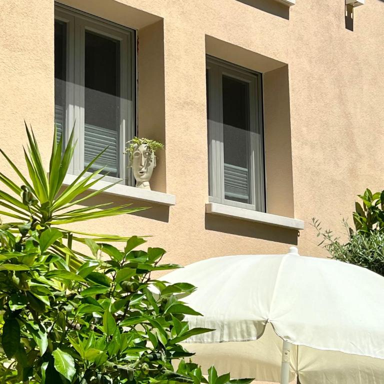 Premium Unique Lakeside view 90 m2 IlRusticodiB Apartment with private garden - Two-Bedroom Apartment - 30