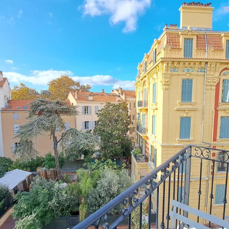 2BR Close Gare Station AC and Balcony DOWNTOWN CANNES - BENAKEY - Appartement - 14