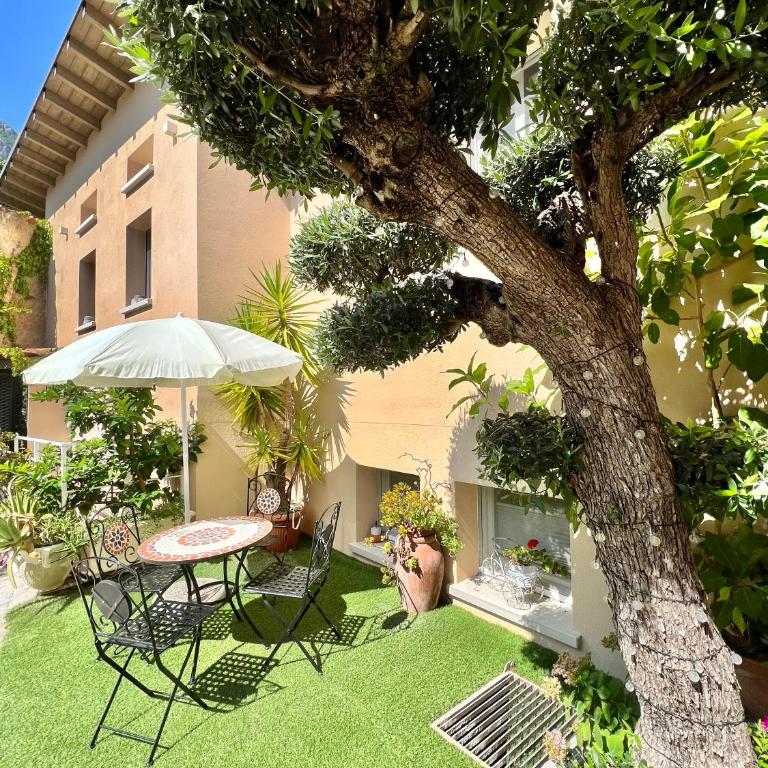 Premium Unique Lakeside view 90 m2 IlRusticodiB Apartment with private garden - Two-Bedroom Apartment - 96