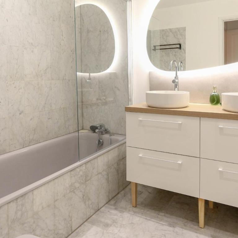Beautiful flat with Sea View Terrace Pool Parking portative AC- BENAKEY - Appartement - 16