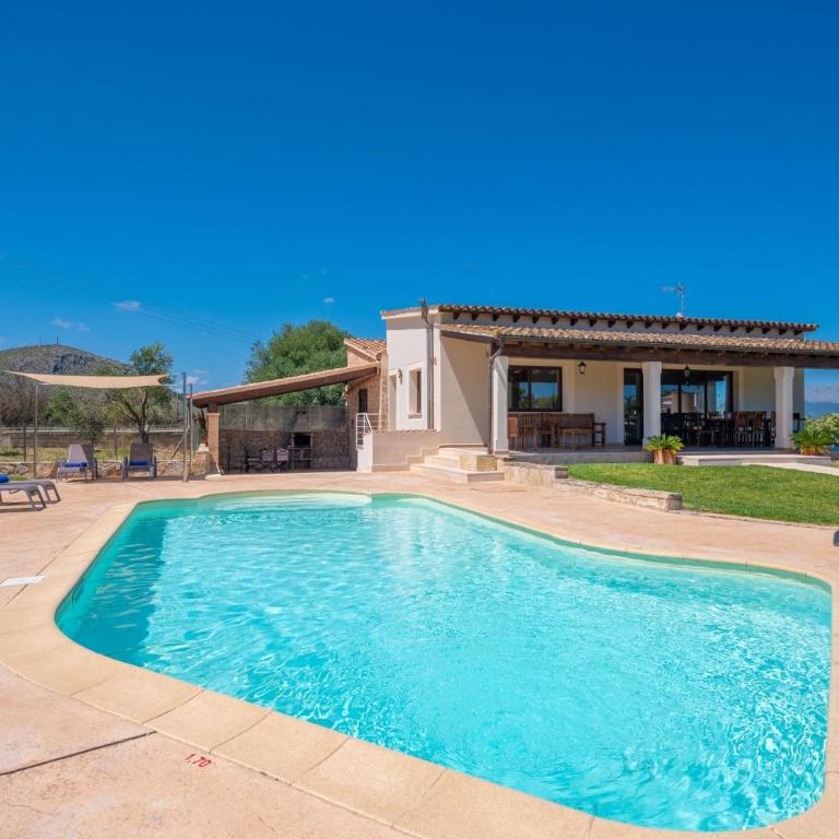 VILLA COIRA - Spectacular villa with private pool garden and mountains views near the beach of Puerto de Alcúdia. Free WiFi - Villa - 1