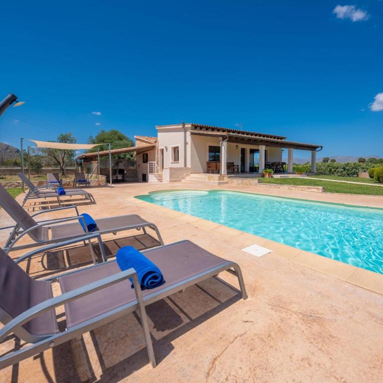 VILLA COIRA - Spectacular villa with private pool garden and mountains views near the beach of Puerto de Alcúdia. Free WiFi - Villa - 40