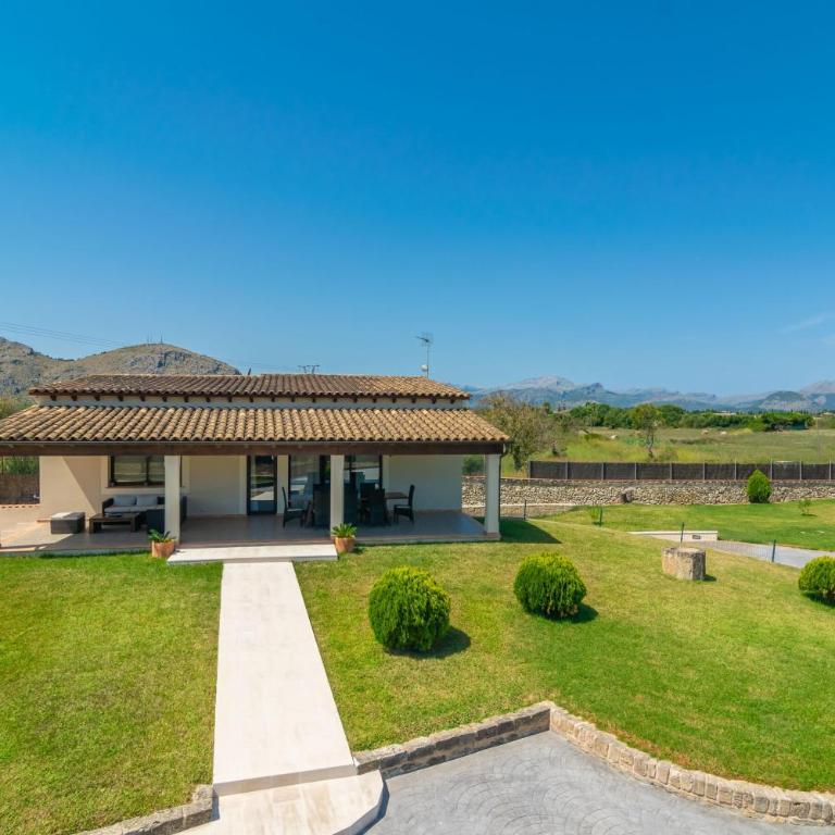 VILLA COIRA - Spectacular villa with private pool garden and mountains views near the beach of Puerto de Alcúdia. Free WiFi - Villa - 47