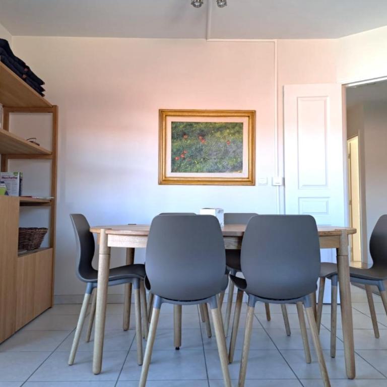 3BR in Cannes with Swimming Pool Terraces Parking & AC - BENAKEY - Apartment - 5