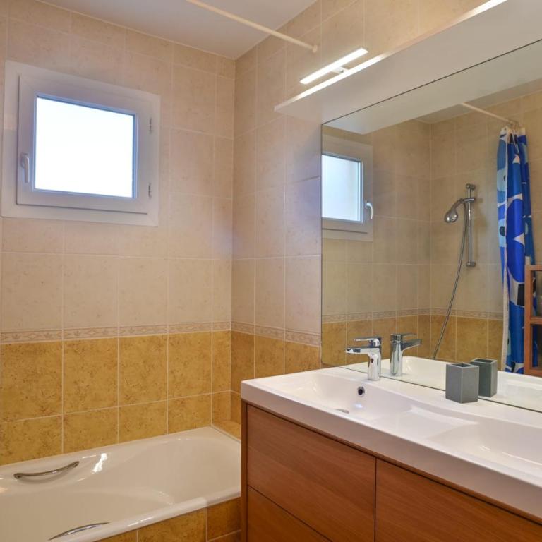 3BR in Cannes with Swimming Pool Terraces Parking & AC - BENAKEY - Apartment - 8