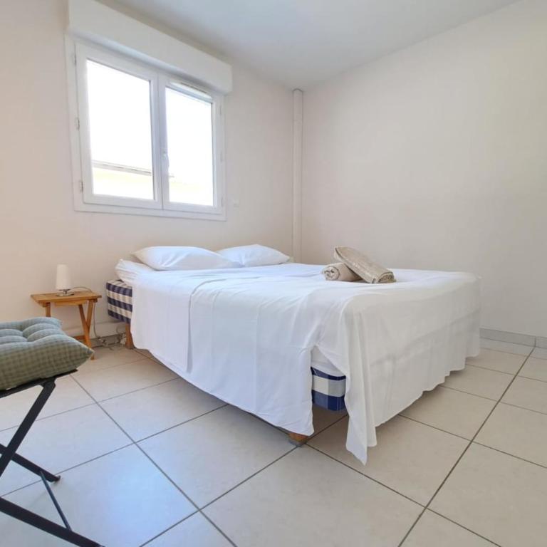 3BR in Cannes with Swimming Pool Terraces Parking & AC - BENAKEY - Apartment - 10