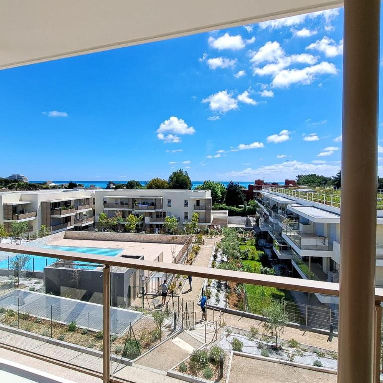 2B Near Vaugrenier AC terrace sea view swimming pool parking- BENAKEY - Apartment - 24